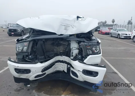 2022 Ram 1500 Laramie 4X4 6'4 Box из США, поврежденный, VIN 1C6SRFRT4NN420005